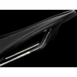 Selle Italia Model X Green Superflow Bike Saddle 11 Selle Italia Model X Green Superflow Bike Saddle -Cockpit butik CLOSE UP20220MODEL20X20GREEN20SUPERFLOW