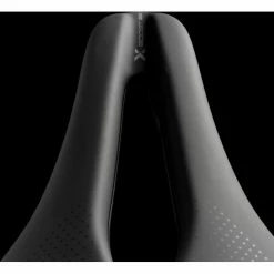 Selle Italia NOVUS X-Cross TM Boost EVO Superflow Saddle -Cockpit butik Novus20Boost20Evo20X Cross20TM20Superflow CLOSEUP