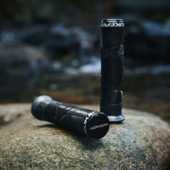 Nukeproof Horizon Race Håndtag 19 Nukeproof Horizon Race Håndtag -Cockpit butik Nukeproof Horizon Race Grip Bar Grips Black Black 1